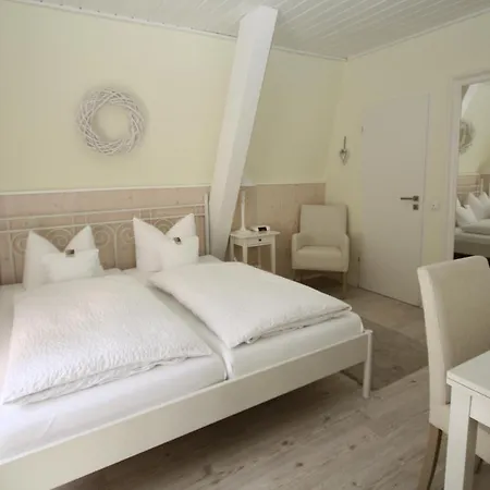 Pfaelzer Hof 3*