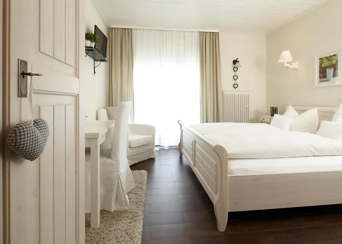 מלון Pfaelzer Hof 3*